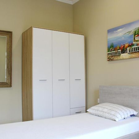 2V1 - Myslym Shyri Apartman Tirana Kültér fotó