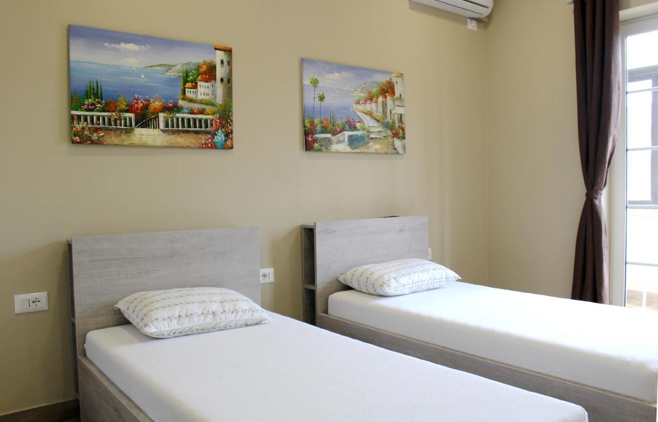 2V1 - Myslym Shyri Apartman Tirana Kültér fotó