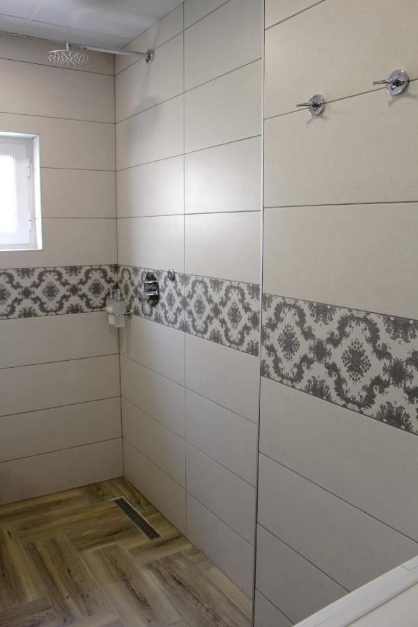 2V1 - Myslym Shyri Apartman Tirana Kültér fotó