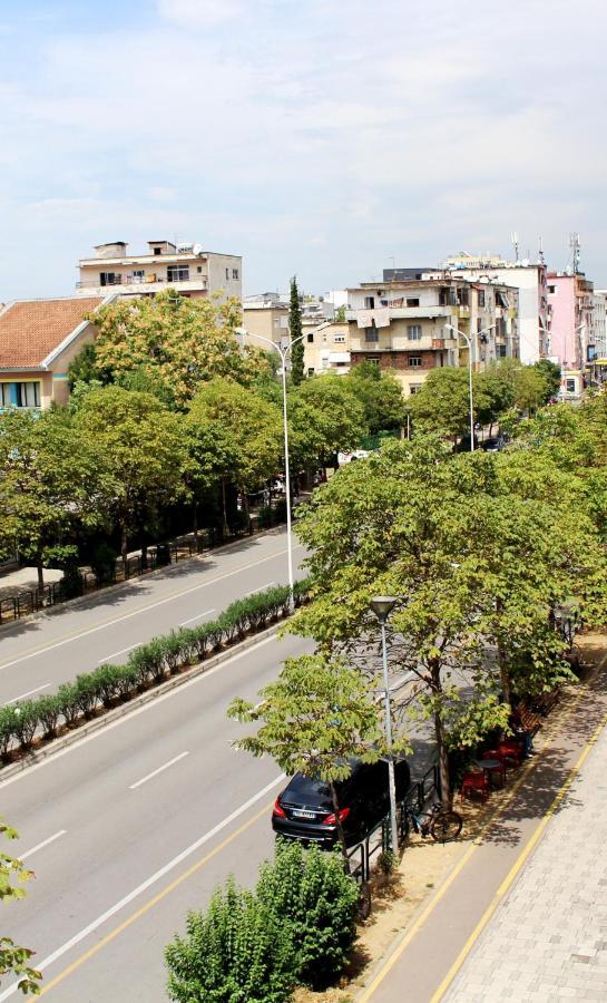 2V1 - Myslym Shyri Apartman Tirana Kültér fotó