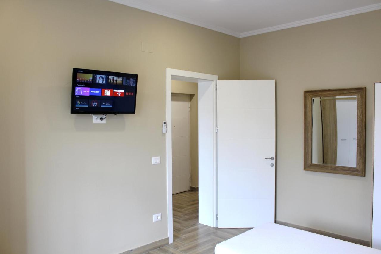 2V1 - Myslym Shyri Apartman Tirana Kültér fotó